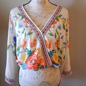 Flying Tomato M Flower Crop Top